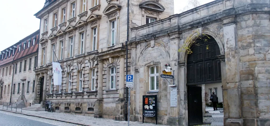 Storchencafé mit Eingangstor